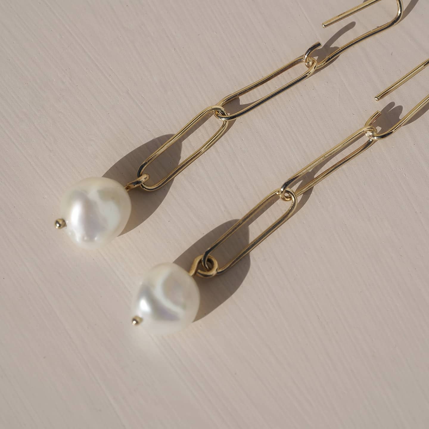 Amal Pearl Earrings Gold - Eliise Maar Jewellery