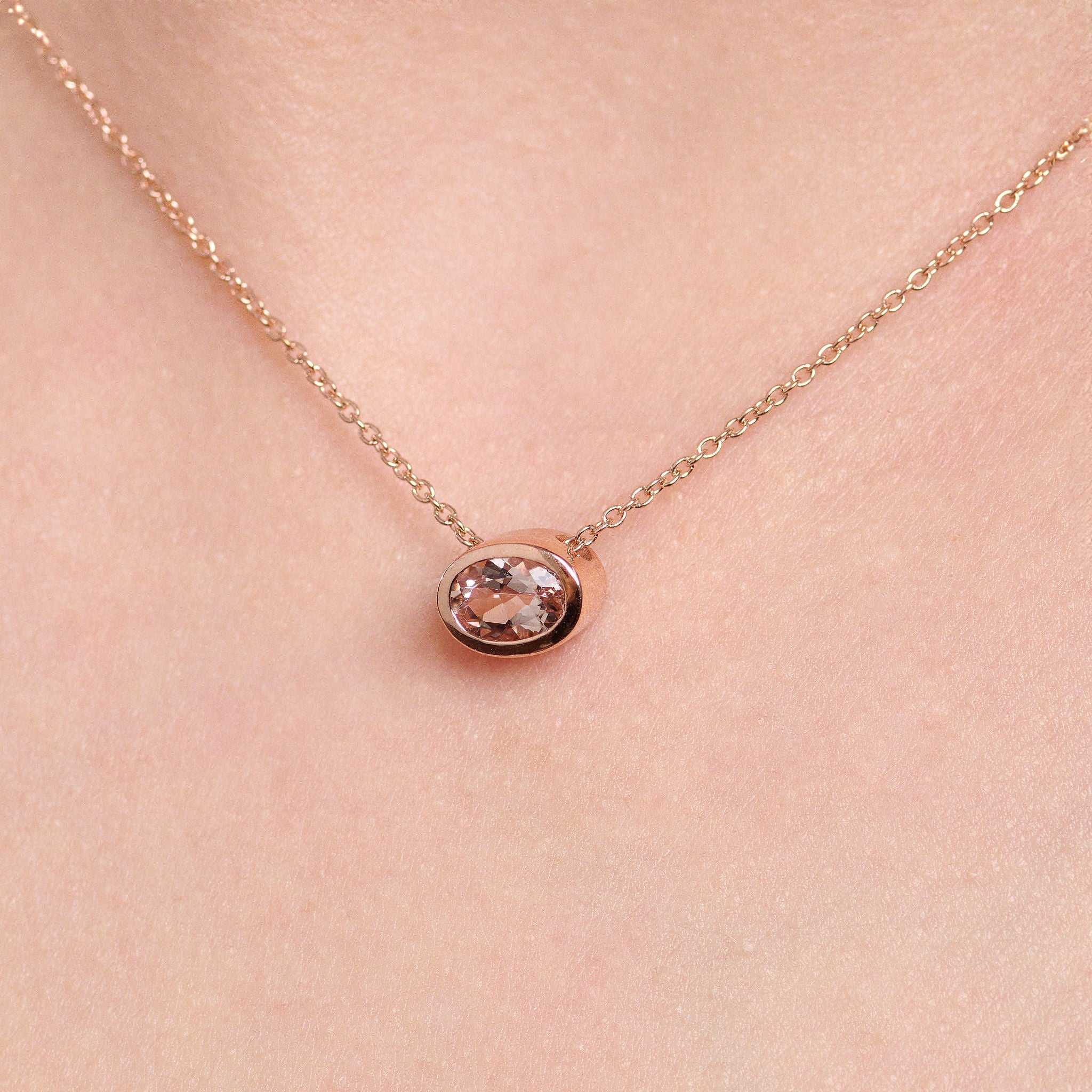 East - West Oval Pink Morganite Necklace - Eliise Maar Jewellery