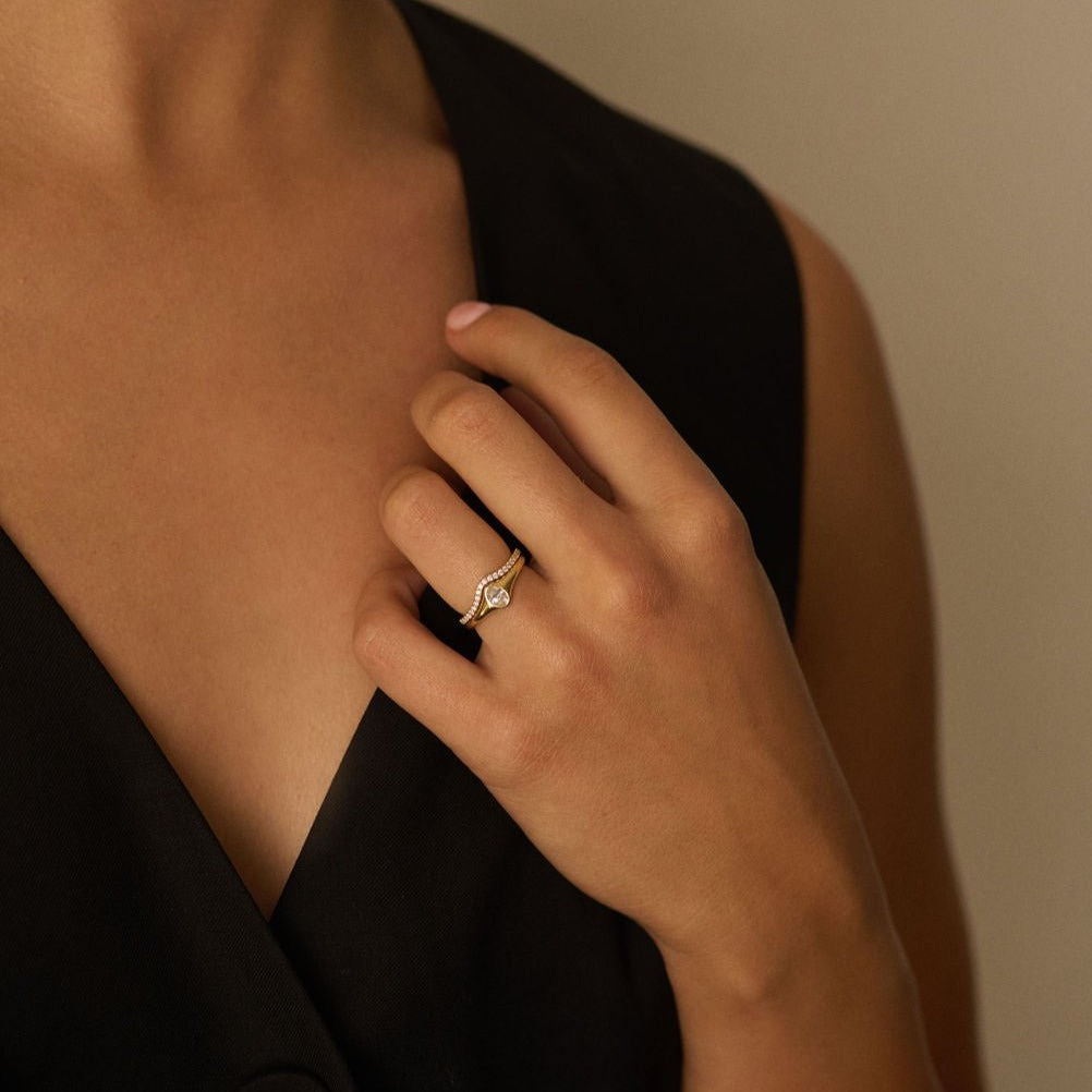 Oval Diamond Signet Ring - Eliise Maar Jewellery