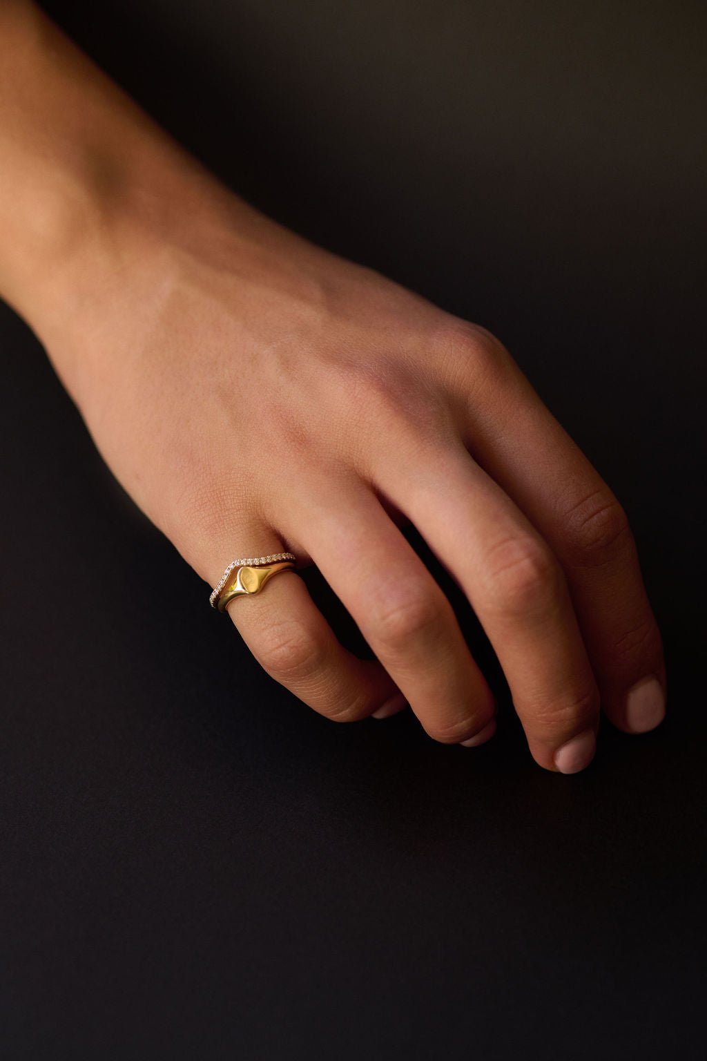 Petite Signet Ring - Eliise Maar Jewellery