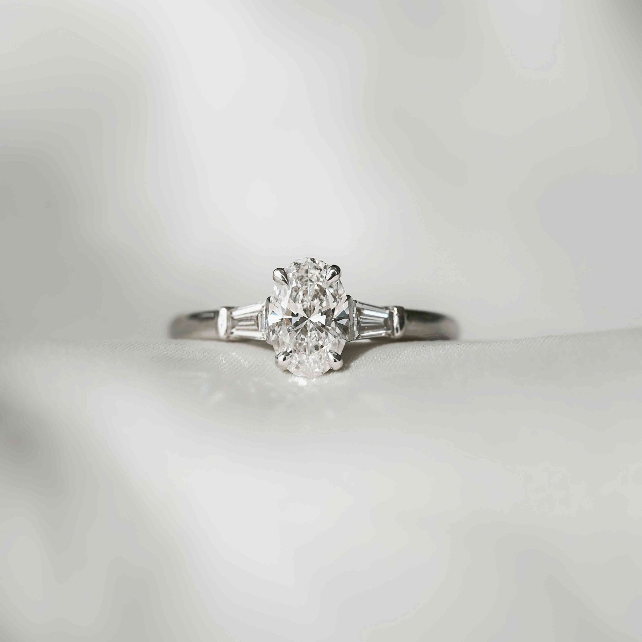 Willow Diamond Ring - Size 17 - 18K White Gold - 0.90ct Lab Grown Diamond - Eliise Maar Jewellery